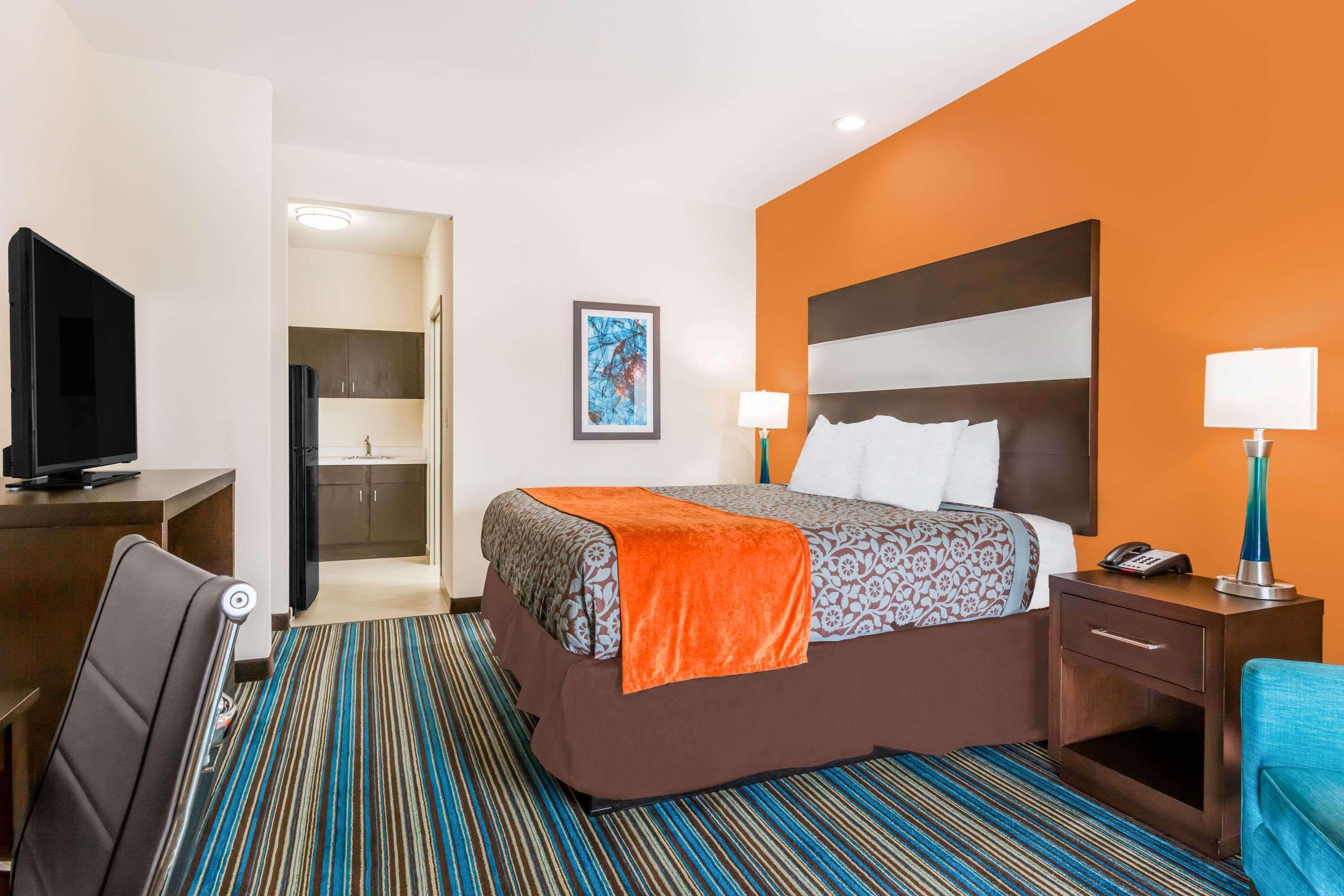 Days Inn & Suites By Wyndham Katy Buitenkant foto