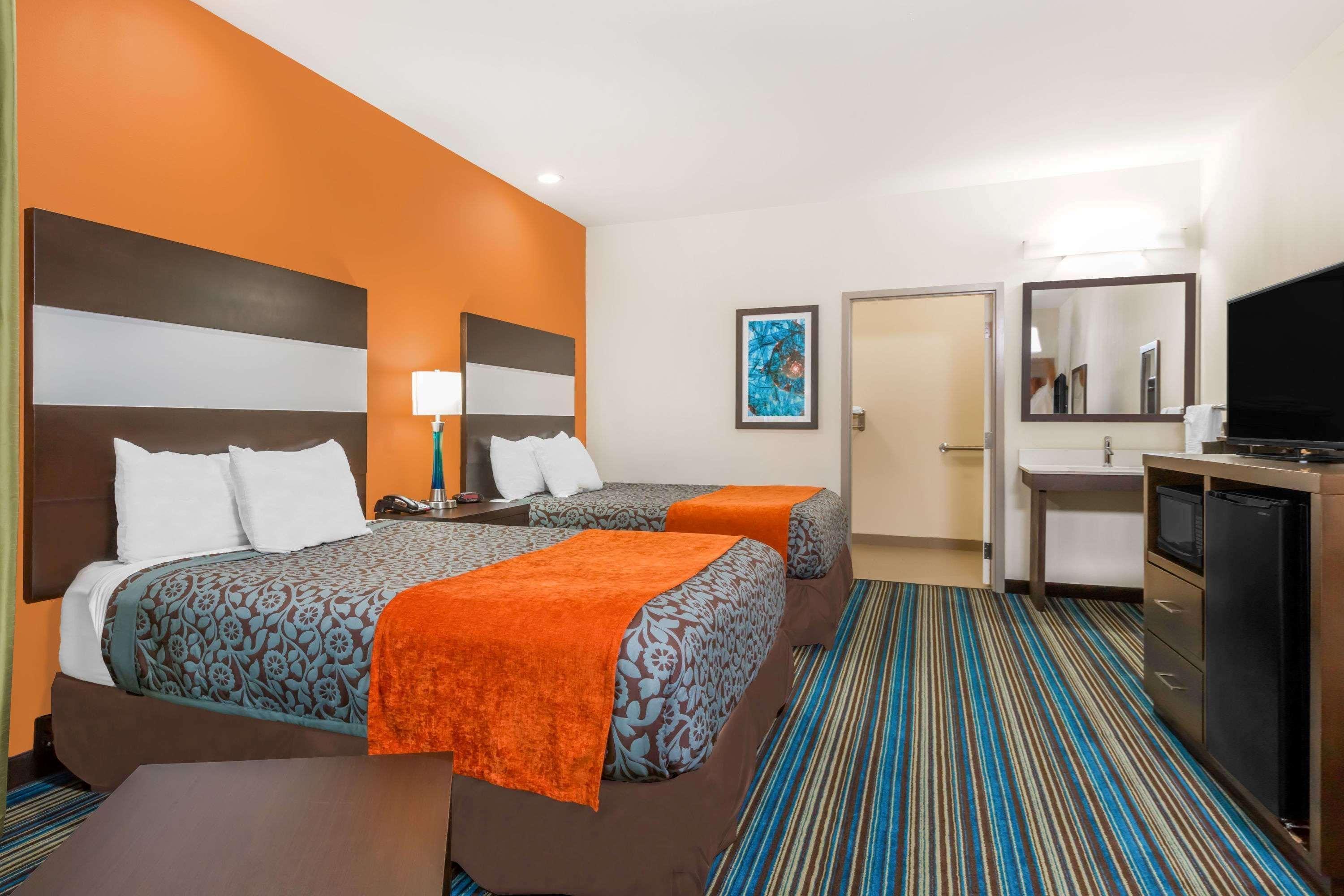 Days Inn & Suites By Wyndham Katy Buitenkant foto